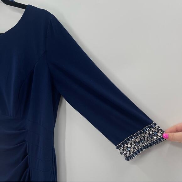 Alex Evenings Jeweled Cuff Column Gown in Cobalt Size 12 - Picture 7 of 14